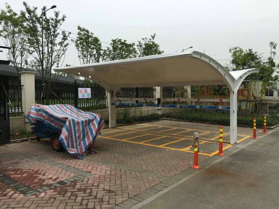 深圳景秀膜結(jié)構(gòu)車棚