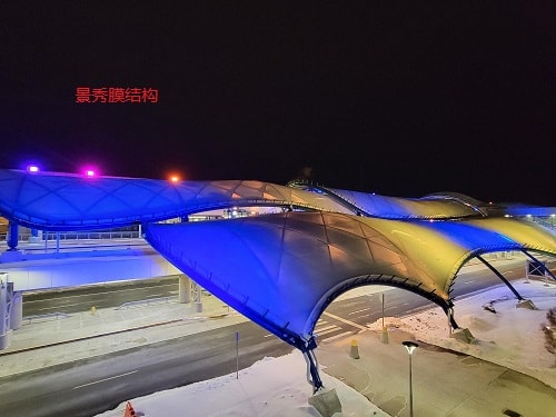 張拉膜雨棚