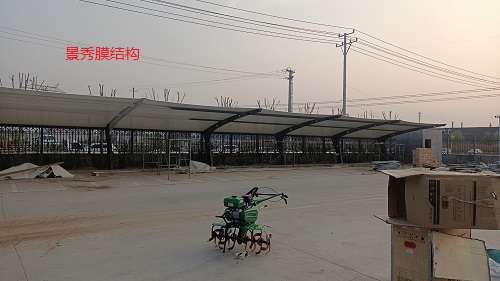 深圳停車場(chǎng)膜結(jié)構(gòu)遮陽(yáng)棚生產(chǎn)廠家