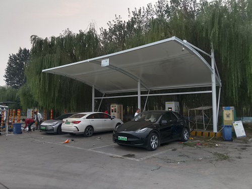 優(yōu)質(zhì)膜結(jié)構(gòu)車棚定做